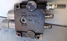 Atos Hydraulic Directional Control Valve 1V2   4/3-Way Solenoid Operated New AA2