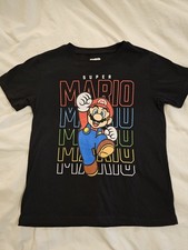 Super Mario Kids Medium Black Graphic T-Shirt Mario Jumping Nintendo Tee