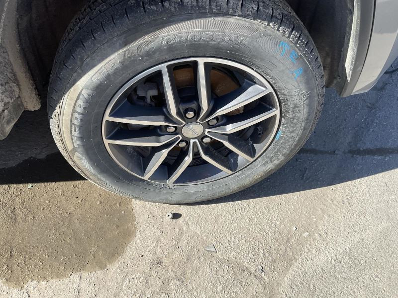 Wheel 18x8 Aluminum Gray Painted Pockets Fits 17-20 GRAND CHEROKEE 4657024