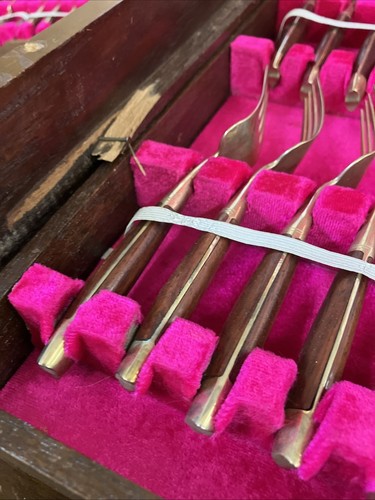 Juego de cubiertos vintage tailandeses lapidarios de latón palisandro 144 piezas caja de almacenamiento de madera - Imagen 20 de 24