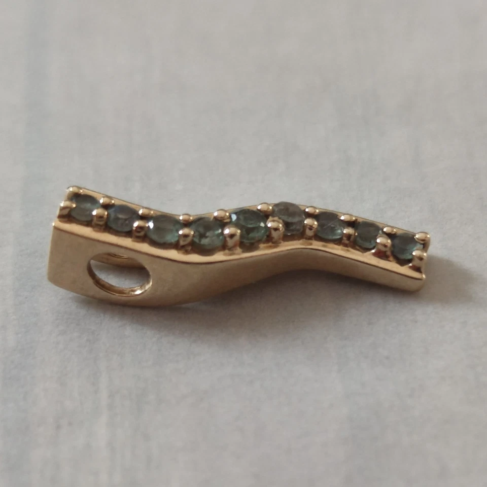 Collar colgante de oro amarillo de 9 quilates piedras de topacio sellos tamaño 20 mm x 7 mm Foto 2 de 4