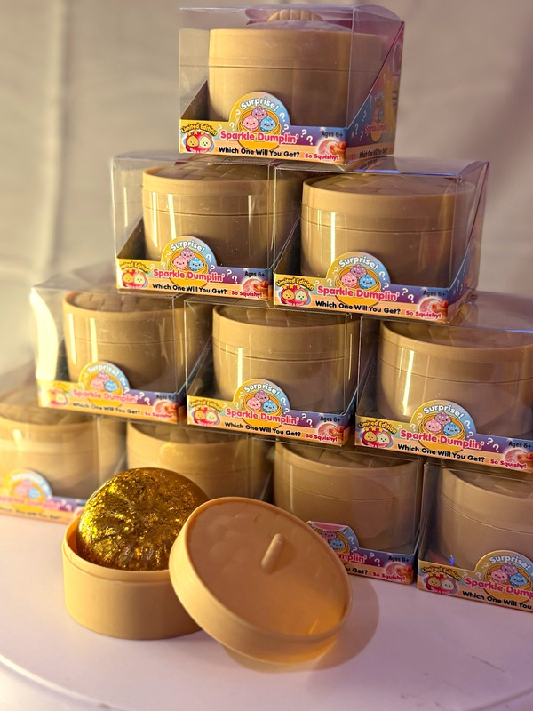 Surprise Sparkle Dumplin' Limited Edition Blind Pack Age 6+ Gold Capsule