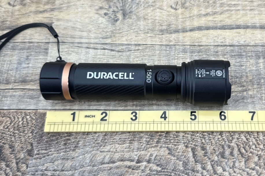 Torcia LED Duracell Durabeam 500 Lumen - Nuova, Luminosa E Affidabile 1500 Flashlight