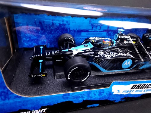 Danica Patrick AUTOGRAPHED 2008 1st Win Andretti Indy Car 1/18 Greenlight L6510 - Picture 2 of 12