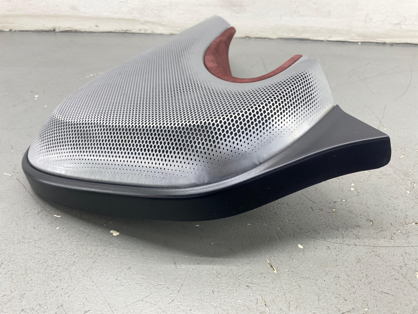 2020-2023 MCLAREN GT FRONT LEFT DOOR SPEAKER TRIM PANEL BAROLO RED 22NB147GP OEM