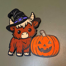 Halloween wall decor Highland Cow Witch Hat with Jack-O-Lantern, Orange