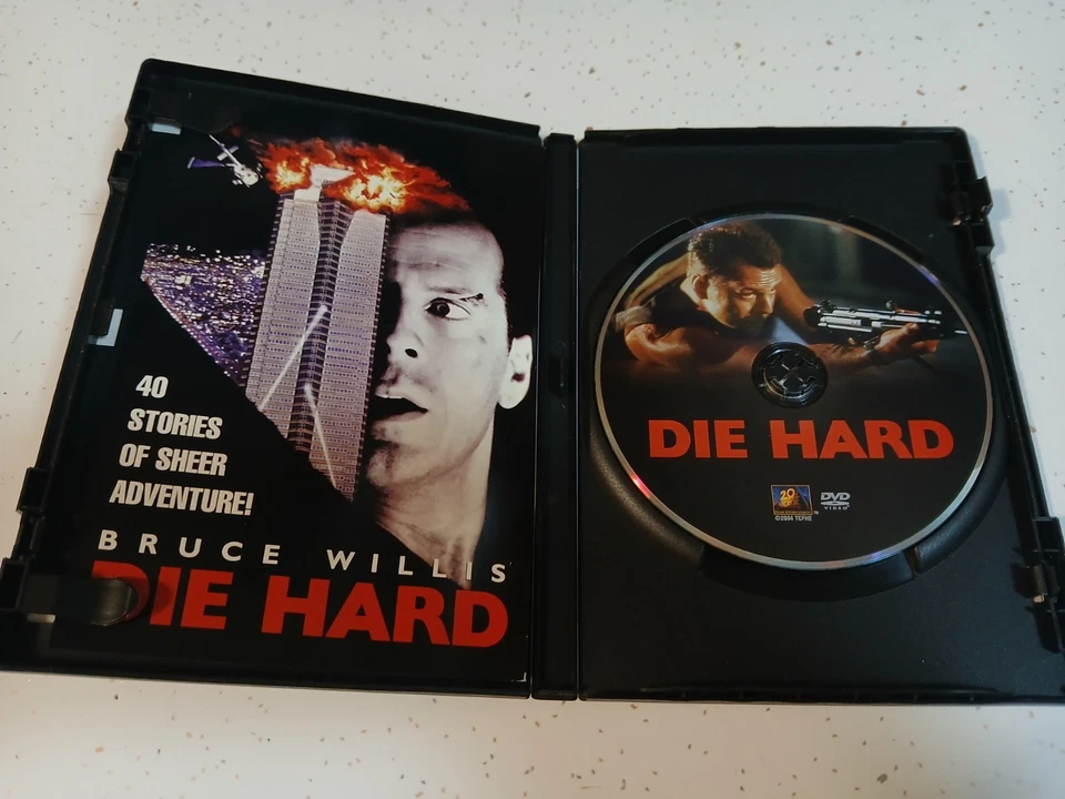 Die Hard (DVD, 2004 Widescreen Edition) - Image 4 of 4