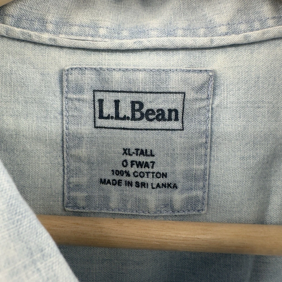 LL Bean Chambray Shirt Mens XLT Light Blue Short Sleeve Button Down Outdoors - Image 4 of 4