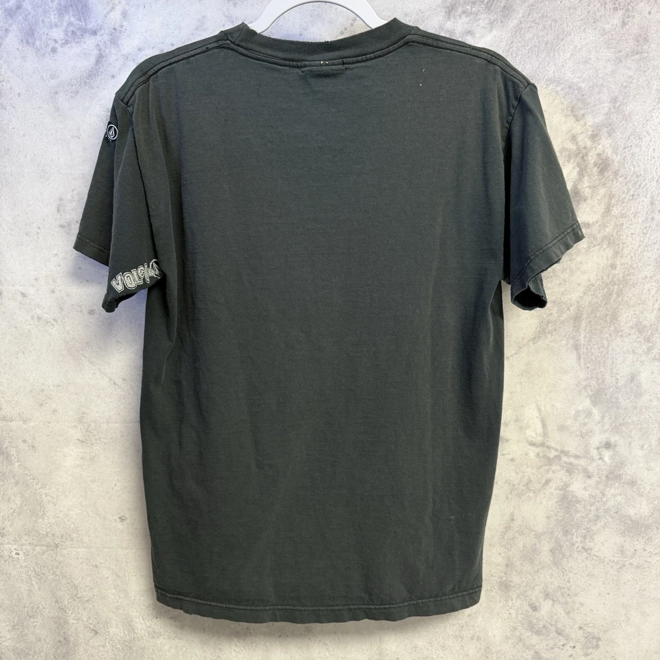 Vintage Volcom T Shirt Mens Medium 19x25 Faded Black Y2K Surf Skate - Image 2 of 4