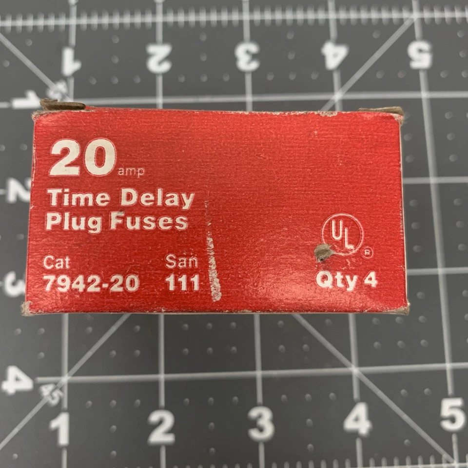 LEVITON 20 AMP Plug Fuses Time Delay 7942-20 Box of 4 - Image 3 of 4