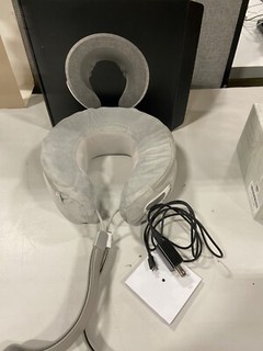 Masajeador de cuello eléctrico Breo iNeck3 Pro con masajeador de cuello recargable por calor
