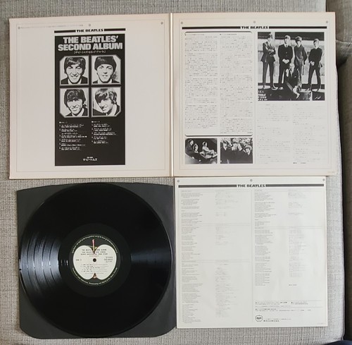 THE BEATLES-ZWEITES ALBUM-JAPANISCHE PRESSE LP AUF APPLE/TOSHIBA RECORDS - EX. ZUSTAND - Bild 2 von 5