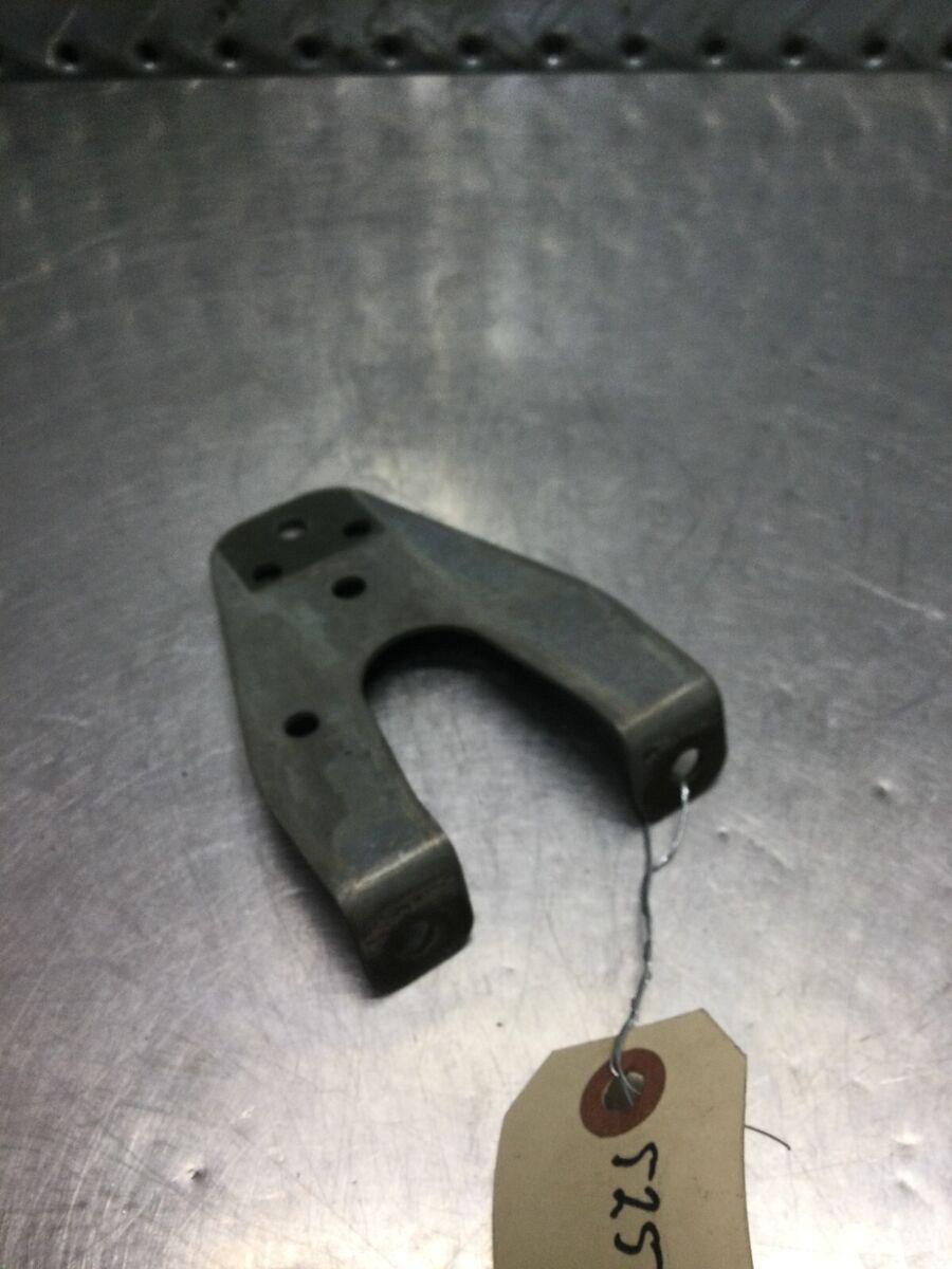 2012 POLARIS SPORTSMAN 850 XP JUNCTION BLOCK BRACKET 5252667 2012 POLARIS SPORTSMAN 850 XP JUNCTION BLOCK BRACKET 5252667