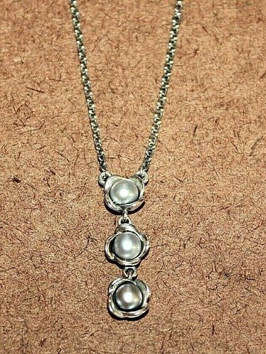 Gray Pearl Pendant Necklace 17.5 