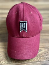 Nike Tiger Woods Collections Flex Golf Cap Hat Sm/M Fitted Deep Red