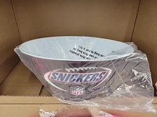 NFL Snickers Plastic Serving Bowl 2013 Mars Incorporated 6H x 12w New