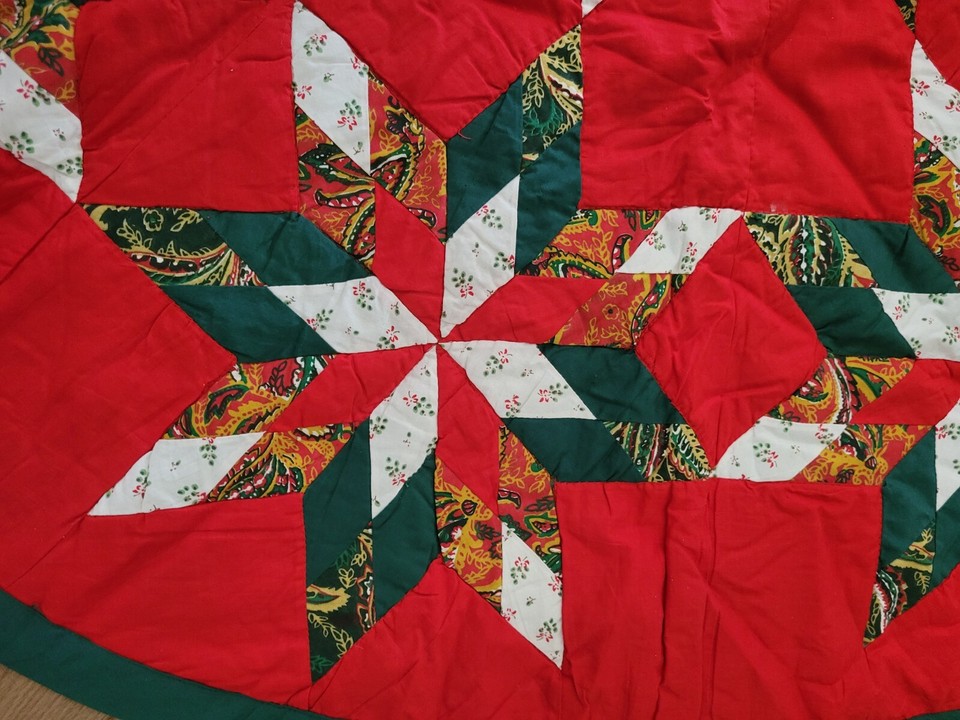 Vintage Handmade 55" Quilted Christmas Tree Skirt Red/Green/White W