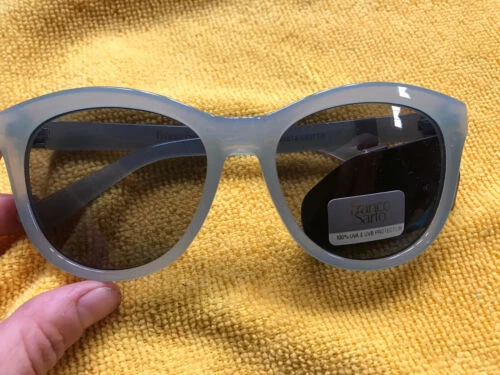 Franco Sarto 塑料镜框太阳镜女