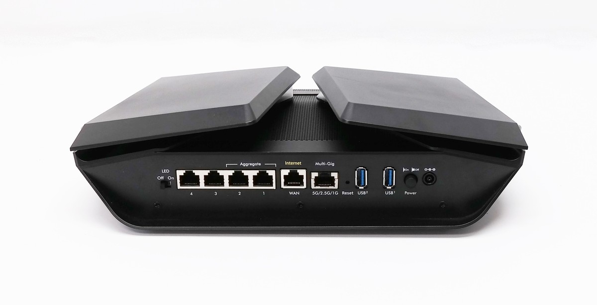 NETGEAR Nighthawk AX12 12-Stream AX6000 Wi-Fi Router RAX120