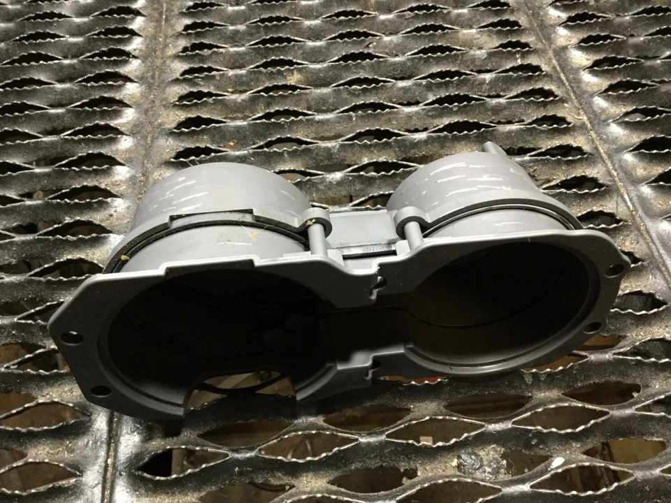 06 07 08 09 10 11 KIA RIO CENTER CONSOLE CUP HOLDER 846401G250XI OEM - Image 4 of 4