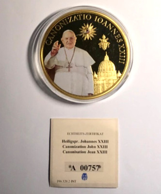 T o p - Geschenk  -   Papst-Medaille,  vergoldet  mit  Swaroski Stein,  110  gr.