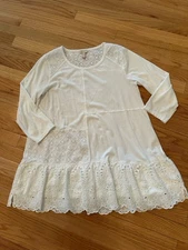 Logo Lori Goldstein Eyelet Top Small 