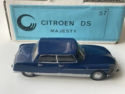 Citroen DS Chapron Majesty 1968 Bleu nuit 1/43 CCC Classiques - Photo 1/4