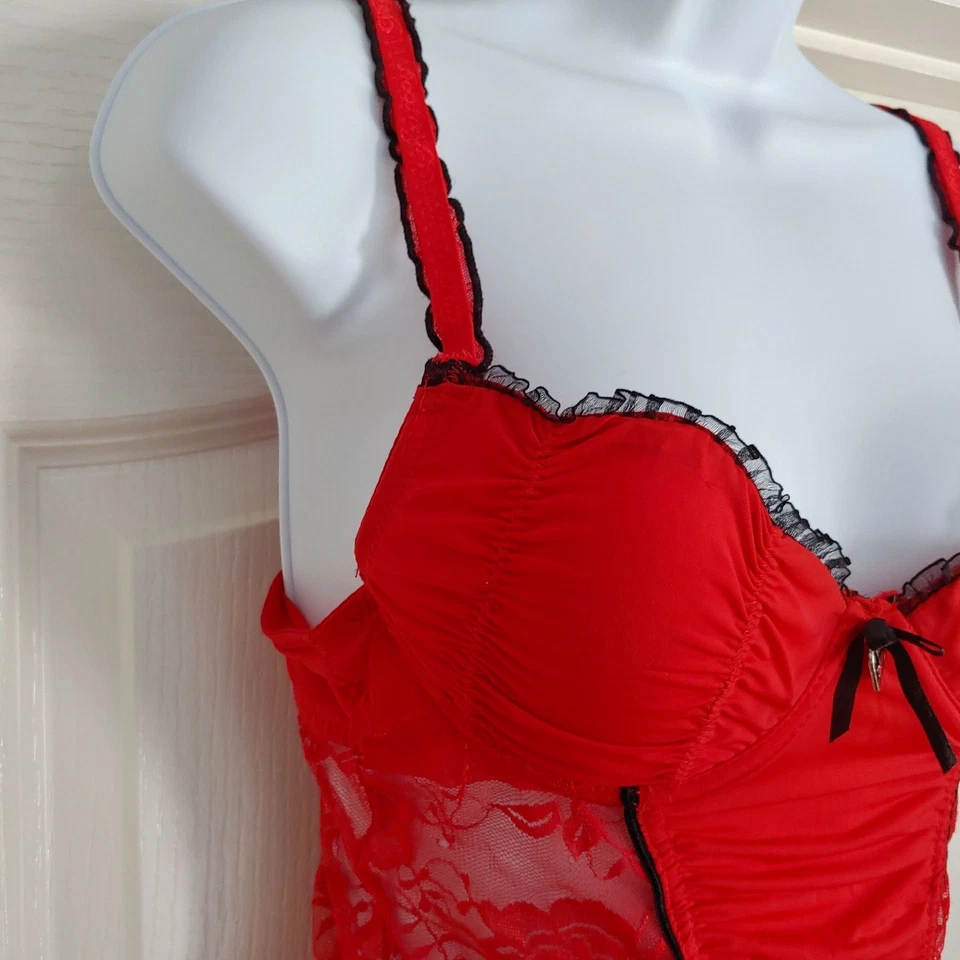 花花公子樱桃红色花边紧身胸衣吊带泰迪上衣 Y2K S — 第 4/4 张图片