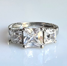 Sterling Silver 3 Stone Ring Cubic Zirconia Detailed Decorative Band Size 5