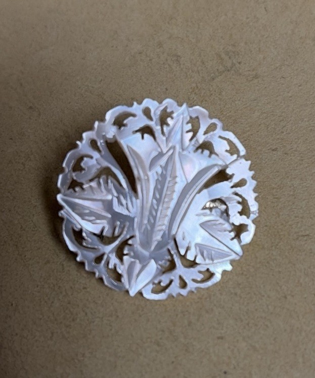 Vintage Carved Mother of Pearl Round Bellflower Brooch Pin