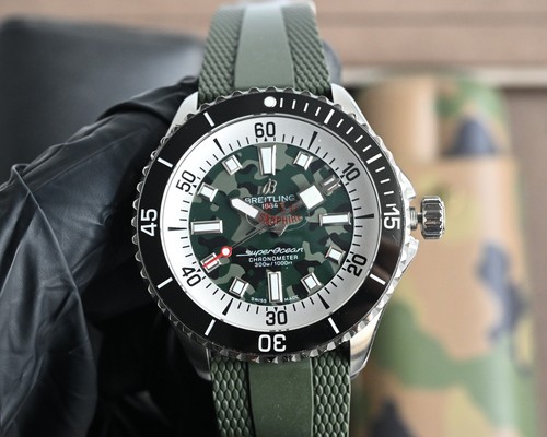Breitling Super Ocean Automatic Mechanical Watch 44mm Camouflage Dial