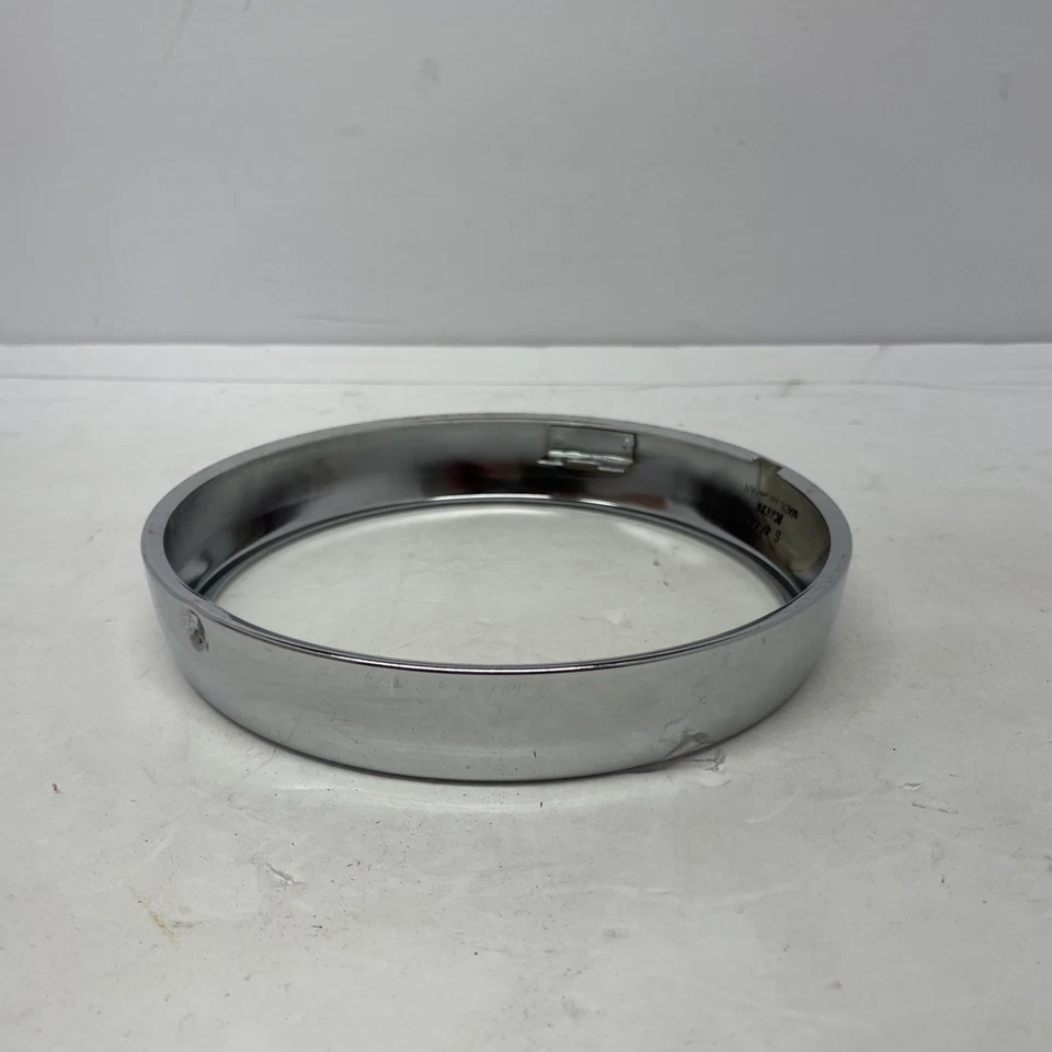 Llanta de faros genuina Yamaha YDS3 DS3 1964-1965 OEM 156-84115-61 Foto 3 de 4