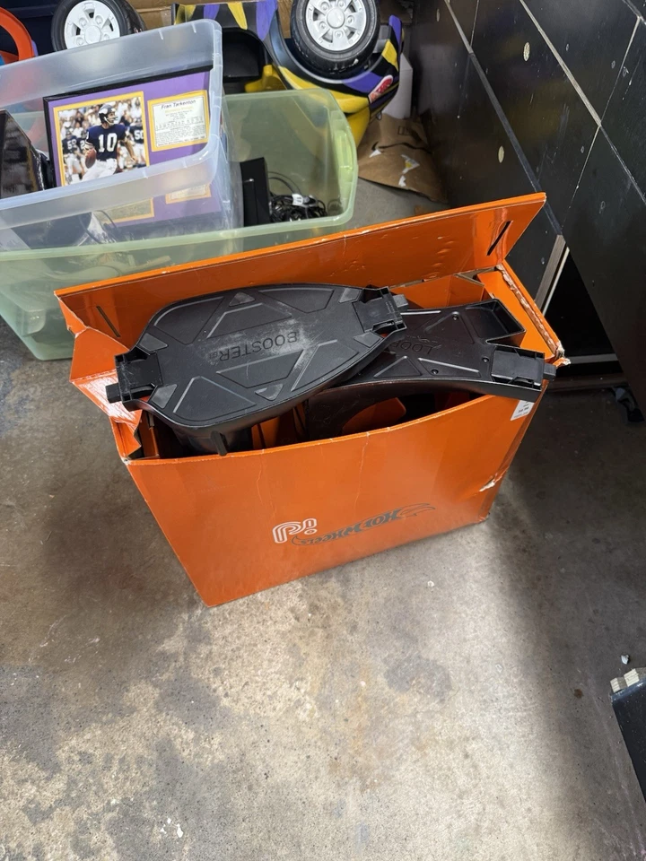 Hot Wheels ID Smart Tracks Raceway Set Toy Playset Racetrack With 3 Cars - Image 2 of 4