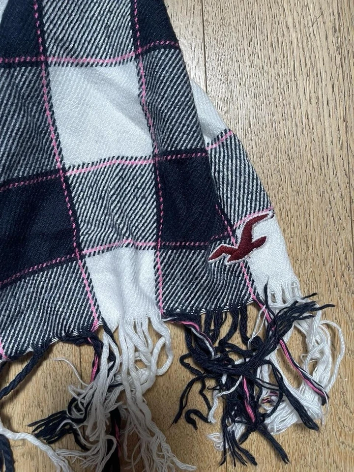 "Bufanda Hollister con flecos a cuadros negra blanca rosa a cuadros envoltura larga de invierno 70""" Foto 3 de 4