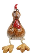 Kantensitzer Huhn, Keramik lustiges Huhn mit Hängebeinen Dekofigur Henne