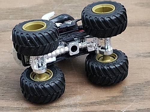 Hot Wheels Pirate's Curse Monster Jam Truck Die Cast Metall Maßstab 1:24 - Bild 7 von 7