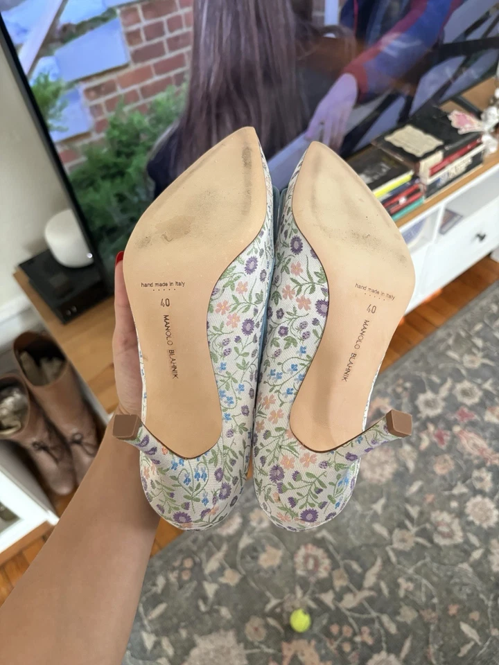 Tacón satinado floral para mujer Manolo Blahnik talla 40 Foto 3 de 3