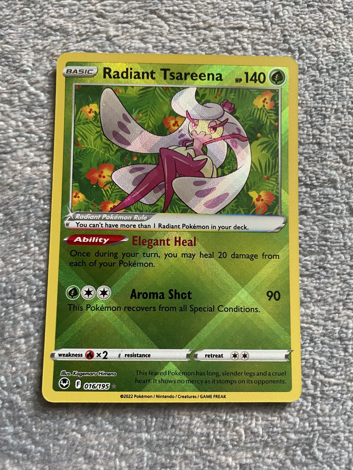 Pokémon Card - Radiant Tsareena (16/195 - Silver Tempest)