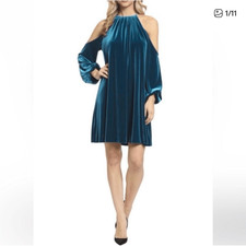 Belle Badgley Mischka Velvet Mini Party Dress Teal Holiday Size 12 Cold Shoulder