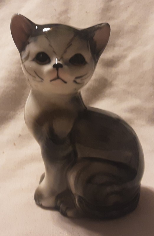 Vintage 5” Nippon Yoko Boeki Porcelain Kitty Cat Kitten Figurine