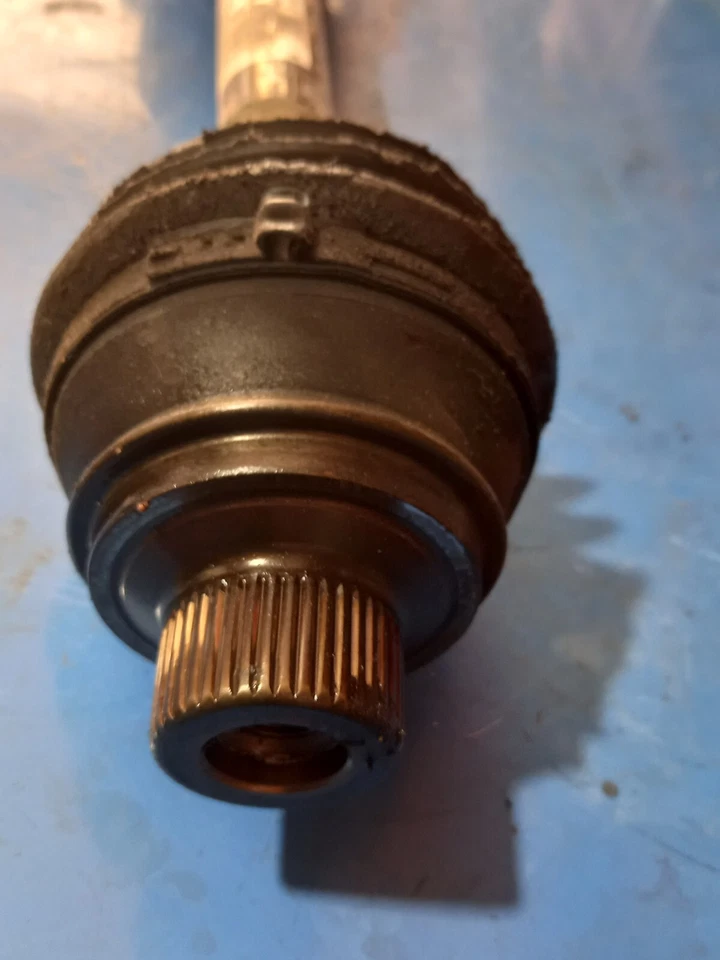 8K0407271Q SEMIASSE ANT DX/SX AUDI A4 AVANT (8K5 - B8) 2.0 TDI 16V MAN 6M KW125 - Immagine 3 di 4