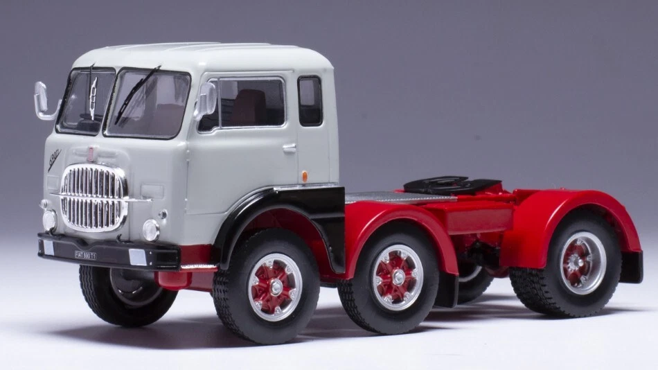 MODELLINO CAMION STATICO IXO MODEL FIAT 690 T1 1961 GRIGIO MODELLISMO SCALA 1:43 - Immagine 2 di 4