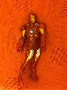 marvel legends iron man extremis