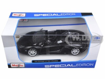 LAMBORGHINI AVENTADOR LP 700-4 ROADSTER MATT BLACK 1/24 DIECAST