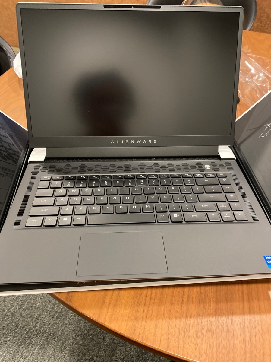 Alienware X15 R2 i7-12900H - 32GB DDR5 - 1TB SSD - RTX 3080 Alienware X15 R2 i7-12900H - 32GB DDR5 - 1TB SSD - RTX 3080