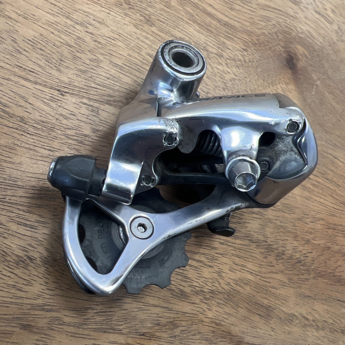Dérailleur arrière SHIMANO DURA ACE 7402 8v (Ref 1585