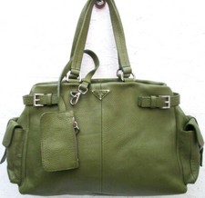 -PRADA  grand sac à main cuir vert forêt   TBEG  authentique