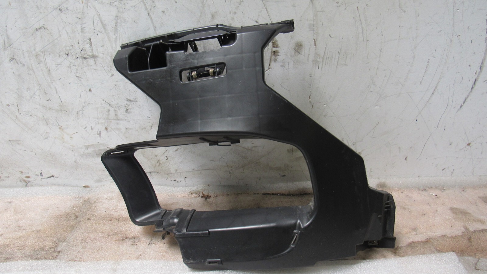 2012-2016 BMW F10 M5 FRONT LEFT AIR DUCT BRACKET OEM 12013 | eBay 
