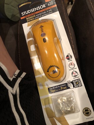 NEW Zircon StudSensor e30 Stud Finder with Wire Warning BONUS Hooks & Nails