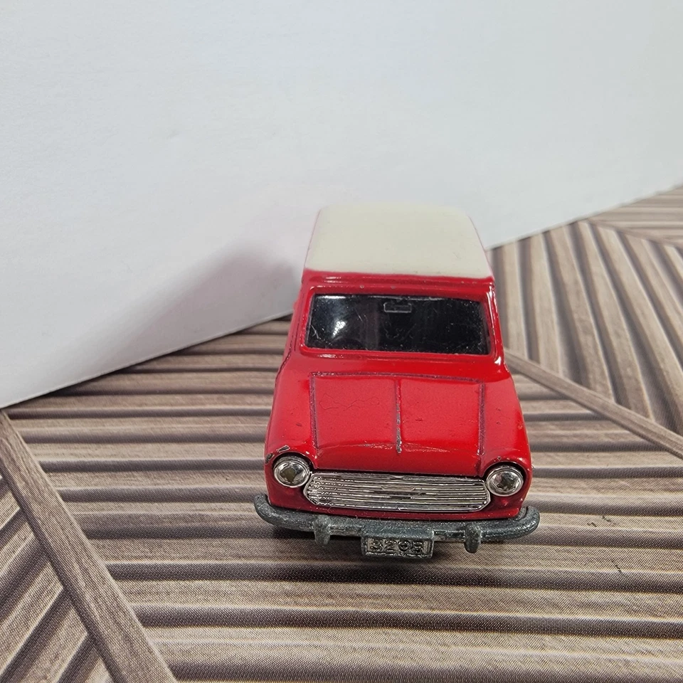 Tomy Tomica No. F8 BLMC Mini Cooper S - Image 3 of 4